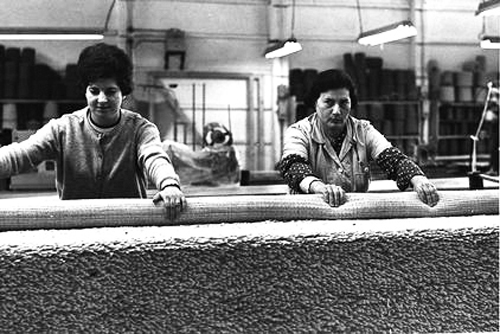 מפעל-כרמל-שטיחים-ופרקט--בשנות-החמישים